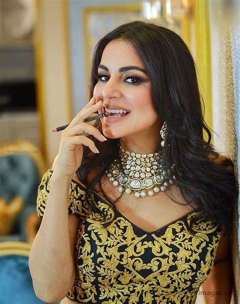 instagram shraddha arya